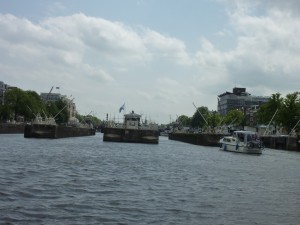 P1530784